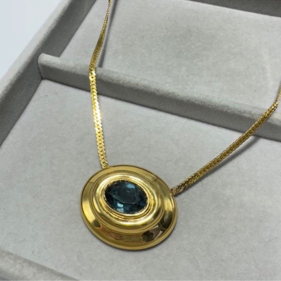 Givenchy Vintage Gold Necklace - Picture 1 of 13